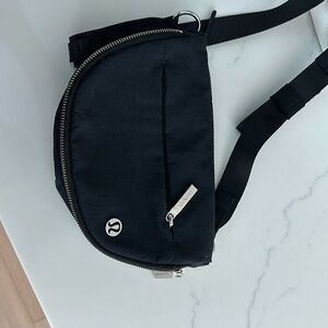 Lululemon belt bag